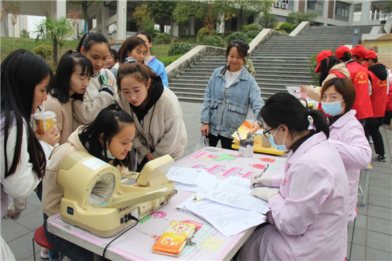 獻血人數(shù)連續(xù)五年創(chuàng)新高——安康職業(yè)技術學院師生用行動彰顯大愛