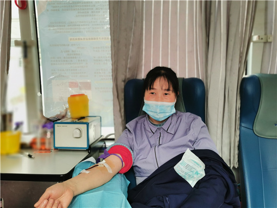 人民警察一心為民，捋袖捐血鐵血柔情——安康市公安局積極開展冬季獻(xiàn)血活動