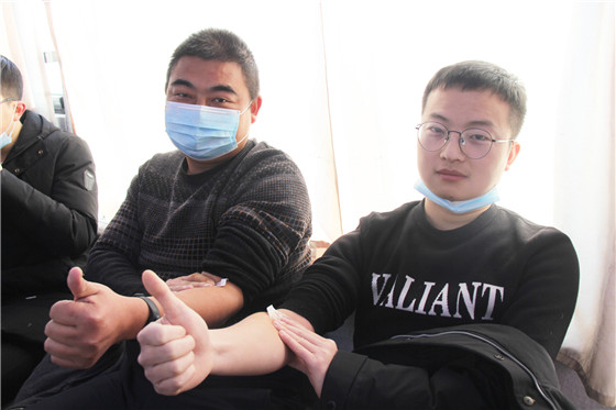 血液是生命的禮物——中國(guó)聯(lián)通安康市分公司、安康大數(shù)據(jù)運(yùn)營(yíng)有限公司聯(lián)合開展冬季應(yīng)急獻(xiàn)血活動(dòng)